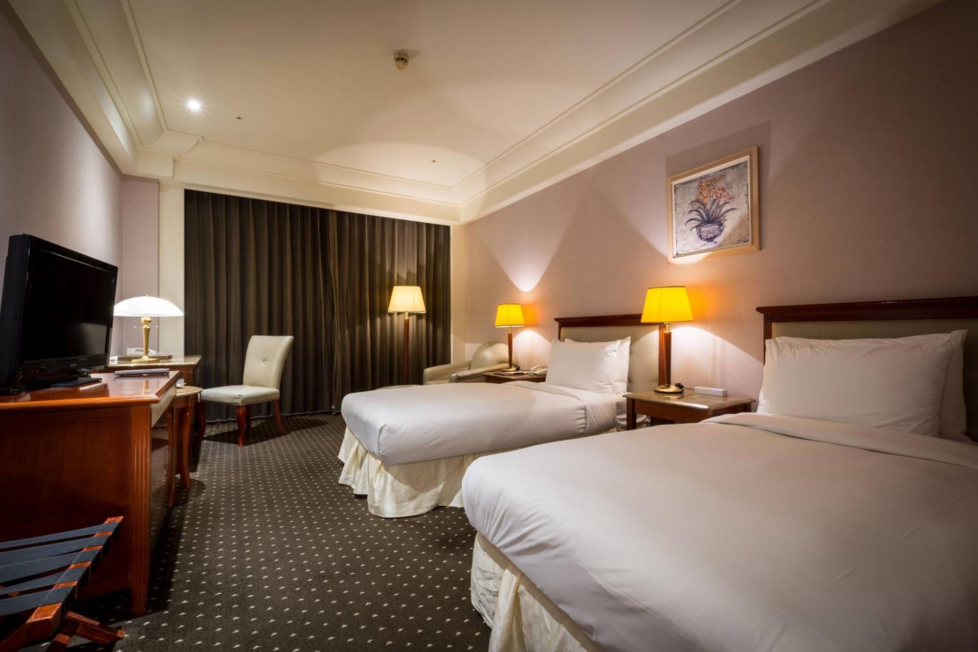 Grand View Hotel Yuanlin Buitenkant foto
